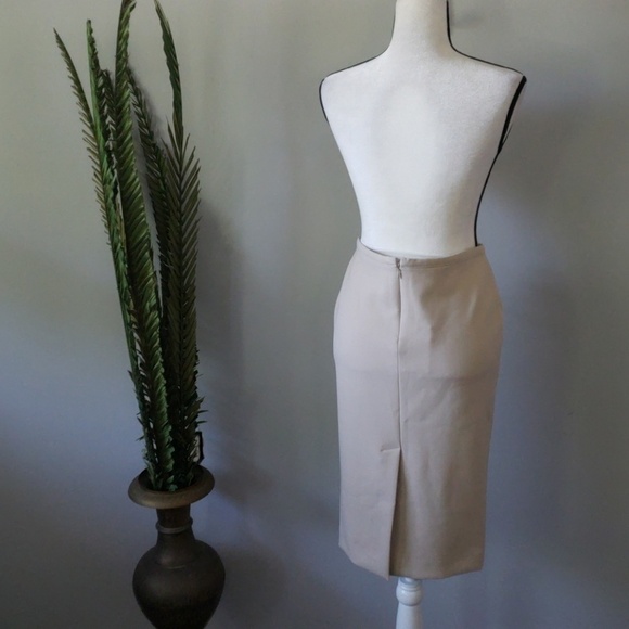 Paola Frani tan textured pencil skirt NWT - Picture 2 of 3